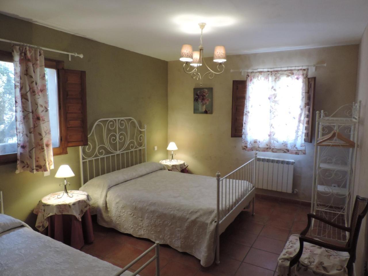 Гостьовий будинок La Casa Del Cartero Pablo Saldana de Ayllon Екстер'єр фото